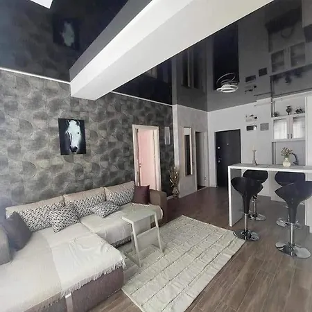 Andra Apartment *