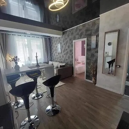 Apartment Andra *