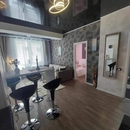 Andra Apartman